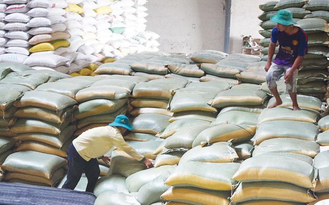 Bộ Công Thương khuyến cáo doanh nghiệp Việt sau khi Ấn Độ cấm xuất khẩu gạo