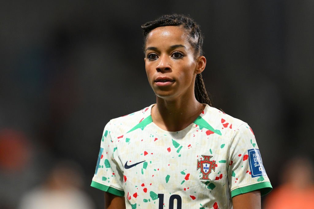 Tiền đạo ĐT nữ Bồ Đào Nha muốn đánh bại cả ĐT nữ Việt Nam và Mỹ