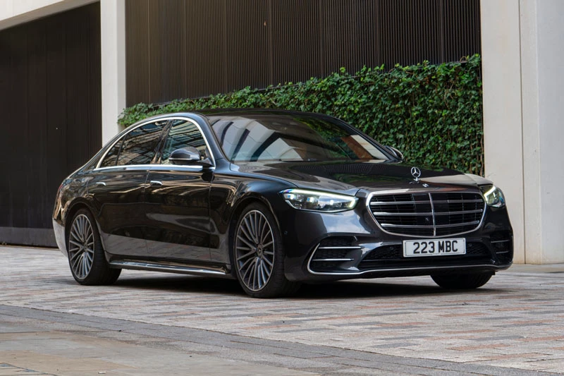 Mercedes-Benz S-Class 2023.