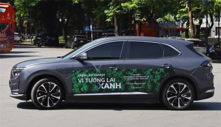 VF 8 tại Triển lãm “VinFast - Vì tương lai xanh” ở Hà Nội.