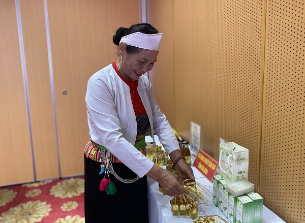 Phụ nữ dân tộc thiểu số gặp nhiều rào cản trong khởi nghiệp, kinh doanh