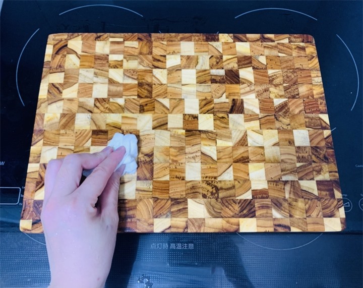 Thớt  mới mua về nên làm gì trước khi sử dụng? - 2