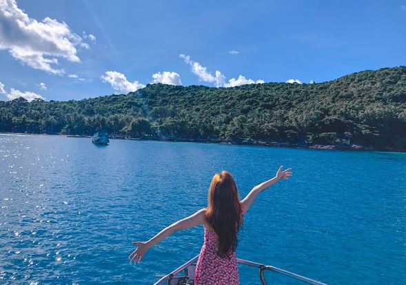 8 cách đơn giản giúp chống say sóng khi đi du lịch biển vào mùa hè