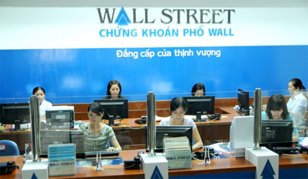 Chứng khoán Phố Wall bị phạt hơn 700 triệu đồng do mắc hàng loạt vi phạm