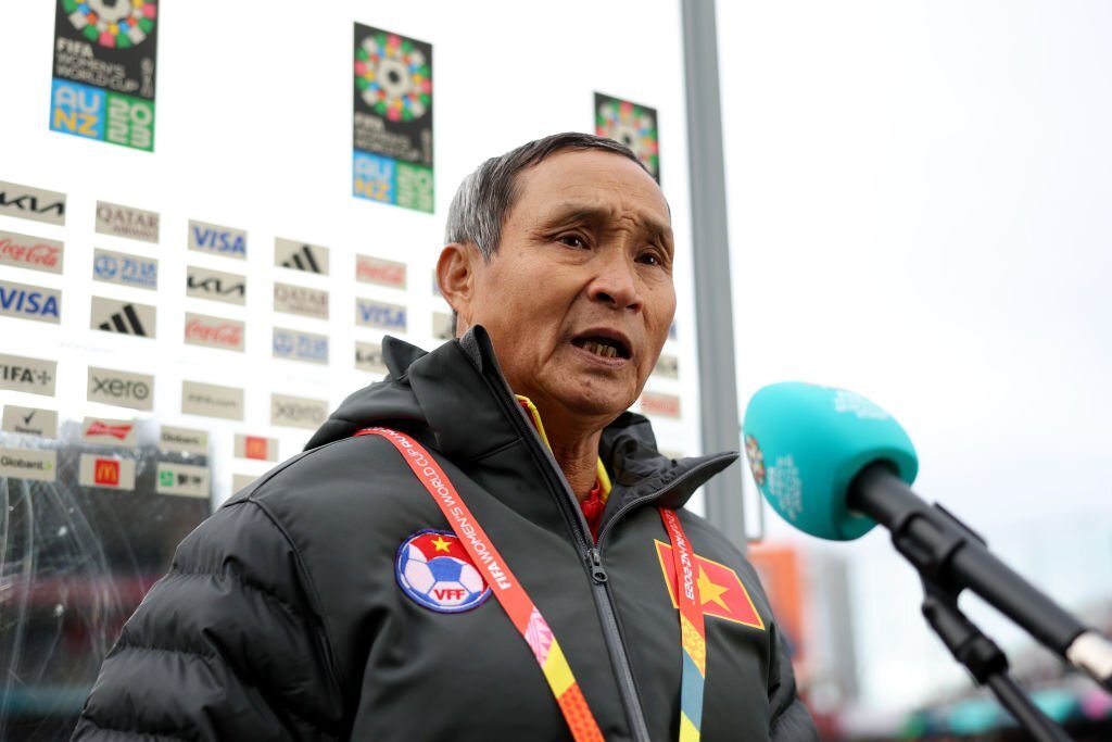 HLV Mai Đức Chung hé lộ chiến thuật của ĐT nữ Việt Nam ở trận gặp Bồ Đào Nha