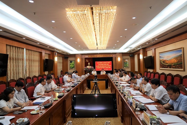 Tăng cường kiểm tra, giám sát thực hiện tốt Nghị quyết Đại hội XIII của Đảng