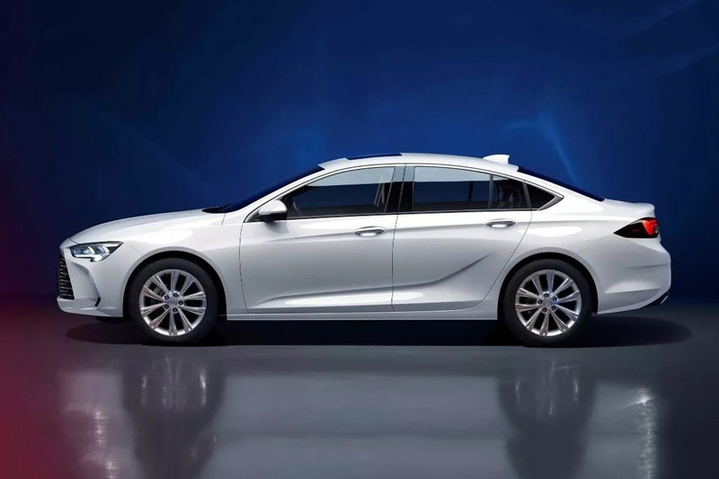 Sedan động cơ tăng áp, công suất 233 mã lực, giá hơn 500 triệu đồng