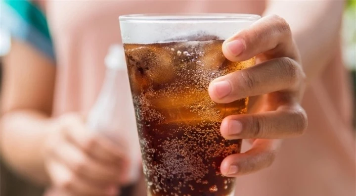 Hậu quả của việc uống nhiều Coca Cola có thể lớn hơn bạn tưởng.