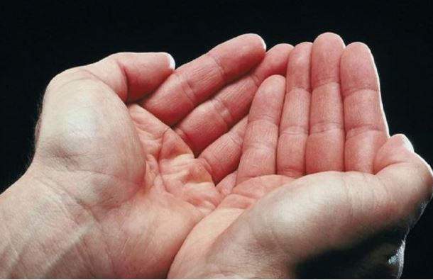 Người xưa nói ‘Năm ngón không lộ, phú quý không đi’ nghĩa là gì?