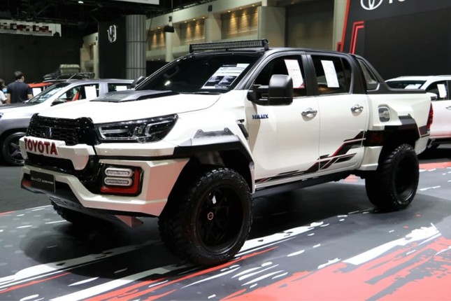 Toyota Hilux phiên bản độ độc đáo tại Đông Nam Á