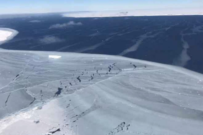 Vùng đất 120.000 năm không có ánh sáng mặt trời và không khí 