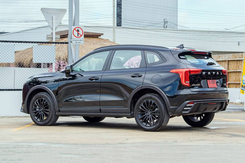 SUV hybrid đẹp long lanh, giá 542 triệu đồng, chờ ngày về Việt Nam