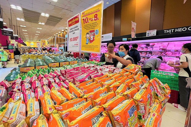 Giải pháp giúp ngăn “làn sóng” hàng hóa tăng giá theo lương