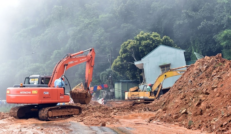 Đèo Bảo Lộc chưa thể lưu thông: Lái xe chú ý phương án phân luồng giao thông tại Lâm Đồng
