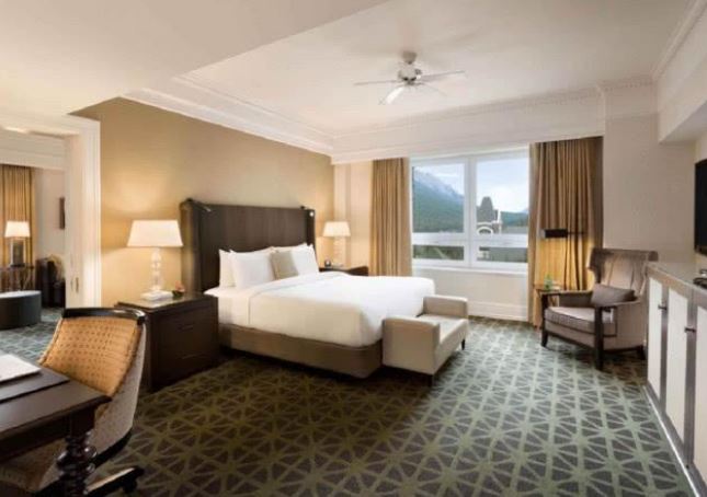 3 món đồ thường thấy trong phòng ở khách sạn, lợi ích thật sự không phải để trang trí