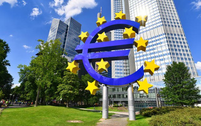 Kinh tế Eurozone tăng trưởng vượt mức dự báo