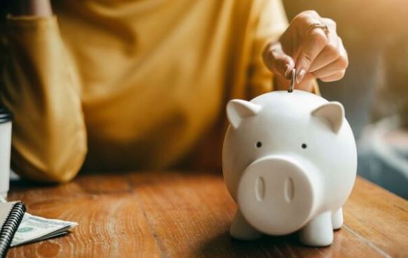 7 mẹo tiết kiệm tiền ai cũng làm được, người giàu cũng không bỏ qua