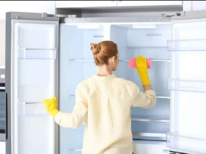 Mẹo vệ sinh tủ lạnh hiệu quả tại nhà ai cũng nên biết - 1