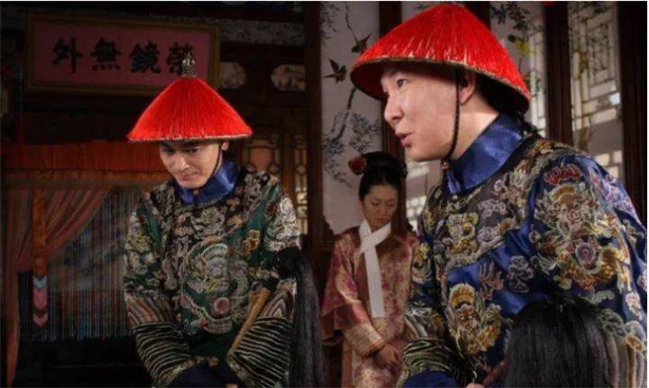 Thái giám được tuyển vào cung để làm những việc nặng nhọc, cần sức khỏe. (Ảnh: Sohu)