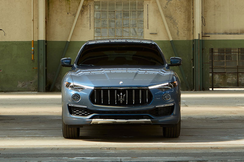 Bảng giá xe Maserati tháng 8/2023