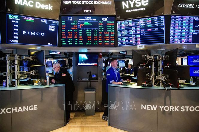 Thị trường chứng khoán Mỹ, châu Âu đi xuống trong phiên giao dịch ngày 1/8