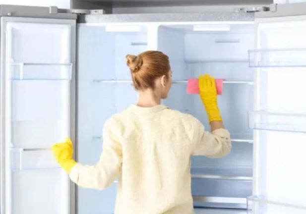 Mẹo vệ sinh tủ lạnh hiệu quả tại nhà ai cũng nên biết