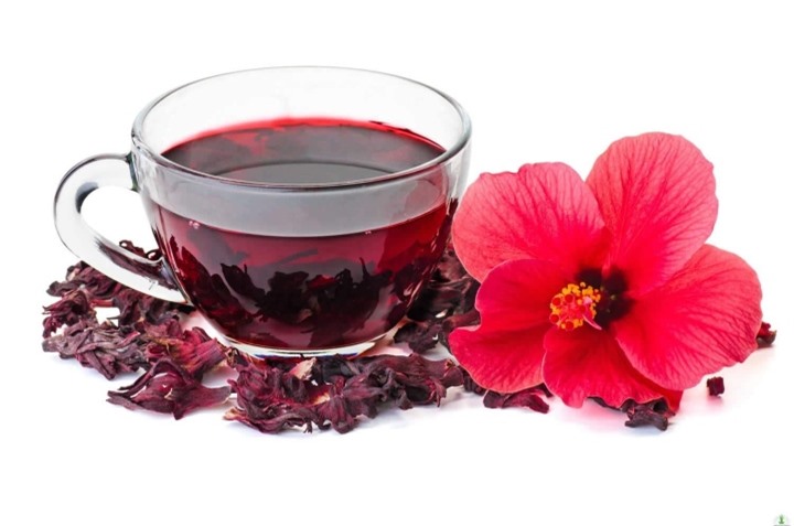 Trà hoa dâm bụt thường an toàn với hầu hết mọi người. (Ảnh: Amazon)