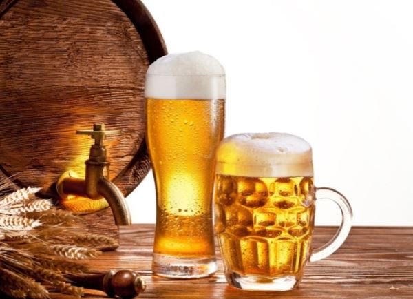 Đổ bia thừa vào nhà vệ sinh có tác dụng gì?