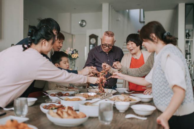 Các cụ dặn kỹ: “Gia đình có 3 loại người, không bại cũng diệt vong”, nhà bạn có không?