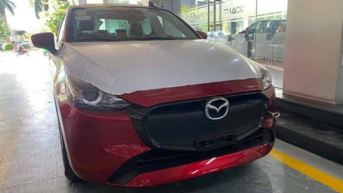 Đại lý nhận đặt cọc Mazda2 2023, giao xe ngay tháng 8