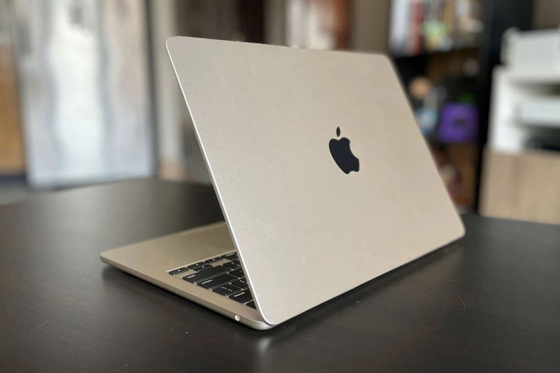 Top 10 laptop lý tưởng nhất cho sinh viên trong năm 2023: MacBook Air M2 đứng đầu