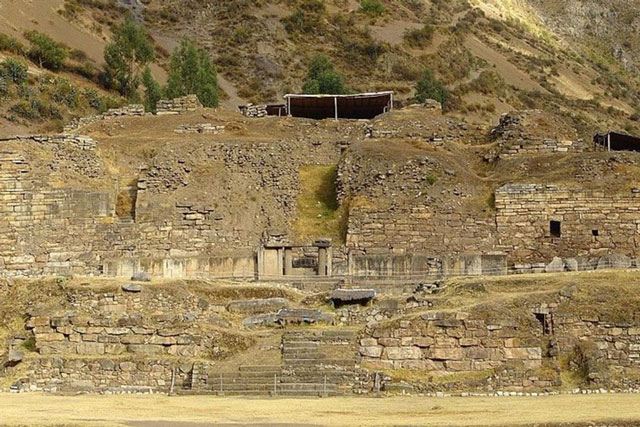 Khám phá lối vào ngôi đền cổ bị 'đóng băng với thời gian'