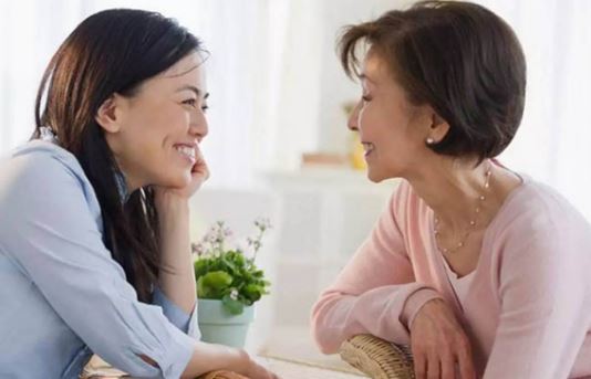 Quan hệ với mẹ chồng dù tốt đẹp, gần gũi đến đâu cũng đừng nói ra 3 điều này đấy mới là thông minh