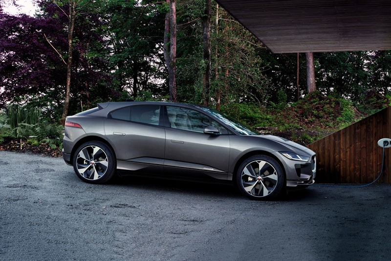 Bảng giá xe Jaguar tháng 8/2023