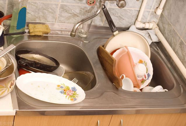 4 vật dụng trong nhà bếp là “ổ chứa vi khuẩn”: Chuyên gia cảnh báo cần thay thế thường xuyên