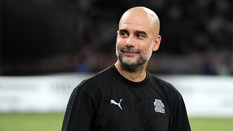 Pep Guardiola lấp lửng chuyện gia hạn với Man City