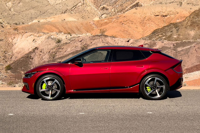 Điểm danh 15 xe điện tốt nhất trong tầm giá dưới 50.000 USD: Kia EV6 đứng đầu