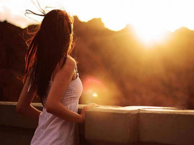 Tại sao phụ nữ dễ rơi vào cảnh không thể thiếu đàn ông trong cuộc đời? Có 3 lý do rất thực tế