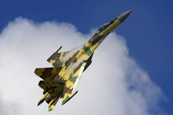 Tiêm kích Su-35 của Nga.