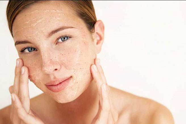 6 thói quen bất di bất dịch giúp phụ nữ 40 tuổi có làn da như gái 20