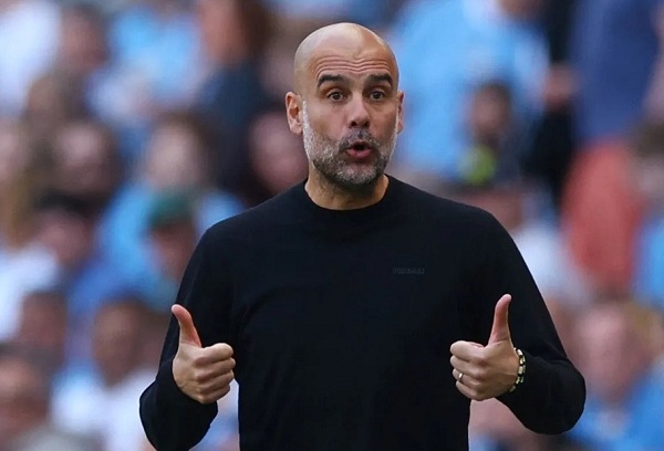 Choáng với số tiền Pep Guardiola mua hậu vệ ở Man City