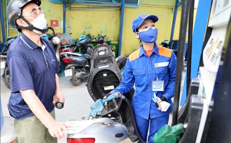 Bộ Công Thương sẽ kiểm tra 4 đầu mối kinh doanh xăng dầu
