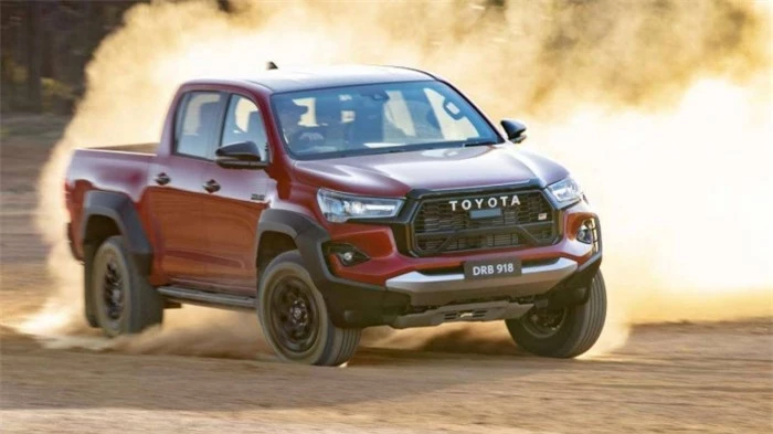 toyota hilux gr sport mới sẽ được nâng cấp về ngoại hình