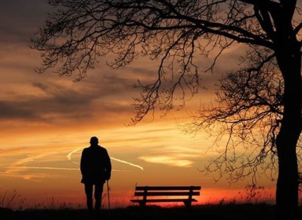 Kinh nghiệm người già: Nghỉ hưu có 4 điều nuối tiếc nhất phải sớm nắm chắc trong tay mới mong yên ổn dưỡng già