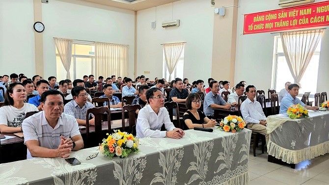 Gần 100 học viên tham gia lớp bồi dưỡng nâng cao kiến thức quản lý Nhà nước về báo chí
