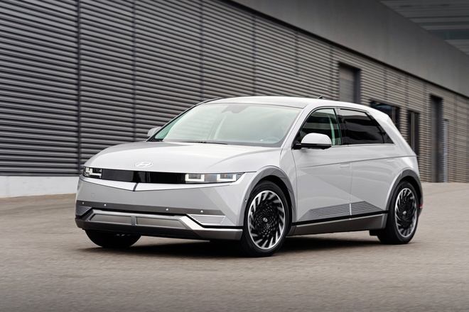 Những mẫu ôtô điện nào được bán chính hãng tại Việt Nam?