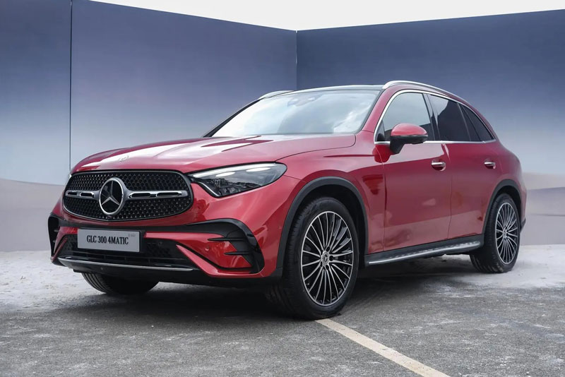 Bảng giá xe Mercedes-Benz tháng 8/2023: Thêm lựa chọn mới, ưu đãi hấp dẫn