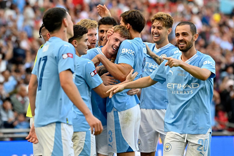 Chuyên gia dự đoán Man City vô địch Premier League 2023/24, Chelsea nằm ngoài Top 4