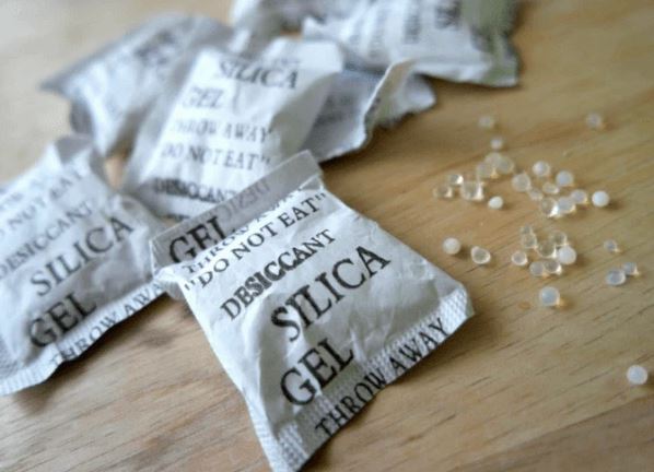 Những tác dụng bất ngờ của gói hút ẩm mà nhiều người chưa biết