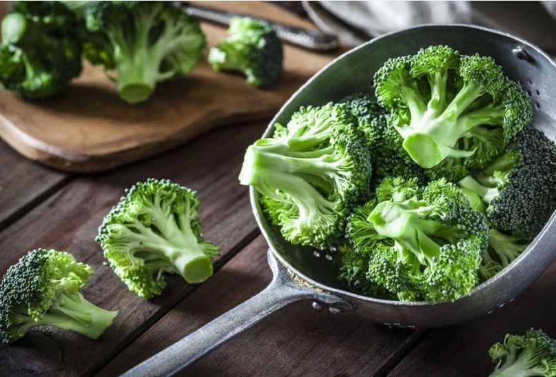 4 loại rau giúp mẹ sau sinh nhanh hồi phục lại còn có sữa cho con bú